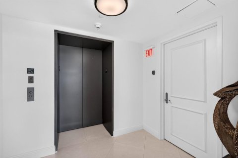 Copropriété à louer à Fort Lauderdale, Floride: 2 chambres, 176.98 m2 № 2241261 - photo 27