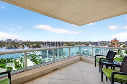 Copropriété à louer à Fort Lauderdale, Floride: 2 chambres, 176.98 m2 № 2241261 - photo 11