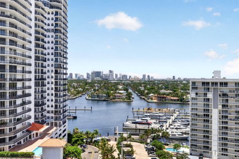 Copropriété à louer à Fort Lauderdale, Floride: 2 chambres, 176.98 m2 № 2241261 - photo 18