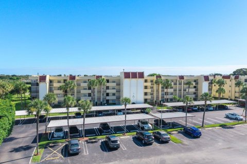 Купить кондоминиум в Бока-Ратон, Флорида 2 спальни, 120.77м2, № 1956951 - фото 21