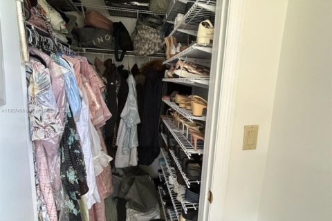 Condominio en alquiler en Bay Harbor Islands, Florida, 1 dormitorio, 83.61 m2 № 1881710 - foto 13