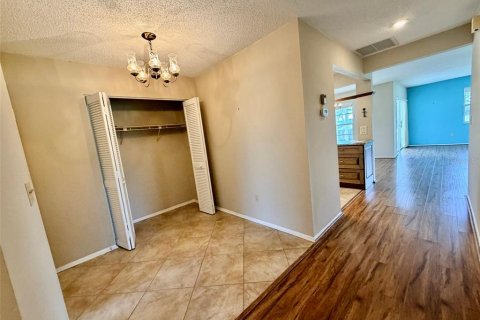 Condo in Bradenton, Florida, 2 bedrooms № 2148155 - photo 4