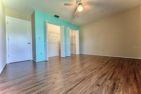 Condo in Bradenton, Florida, 2 bedrooms № 2148155 - photo 22
