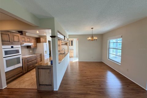 Condo in Bradenton, Florida, 2 bedrooms № 2148155 - photo 14