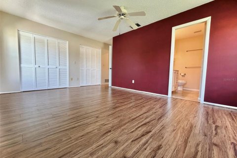 Condo in Bradenton, Florida, 2 bedrooms № 2148155 - photo 15