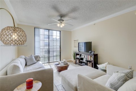 Condominio en Hollywood, Florida, 2 dormitorios  № 2086434