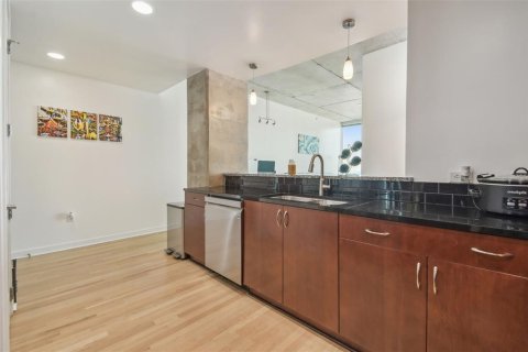 Condo in Tampa, Florida, 1 bedroom № 2121112 - photo 7