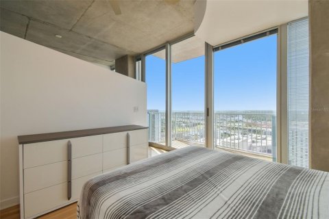 Condo in Tampa, Florida, 1 bedroom № 2121112 - photo 18