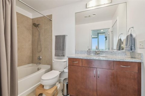 Condo in Tampa, Florida, 1 bedroom № 2121112 - photo 20