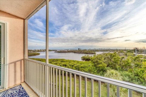 Condo in Placida, Florida, 3 bedrooms  № 1912753 - photo 19