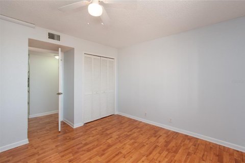 Condo in Clearwater, Florida, 2 bedrooms  № 1782460 - photo 11