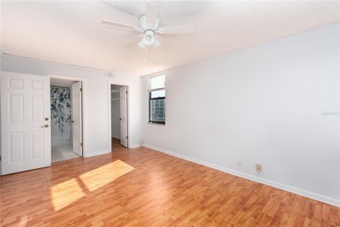 Condo in Clearwater, Florida, 2 bedrooms  № 1782460 - photo 16