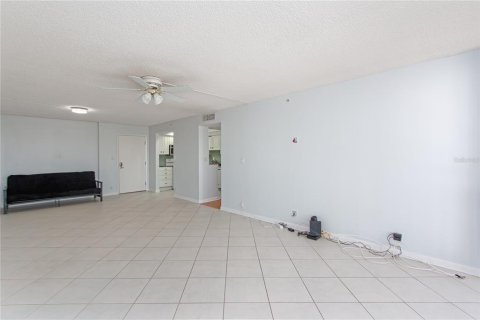 Condo in Clearwater, Florida, 2 bedrooms  № 1782460 - photo 5