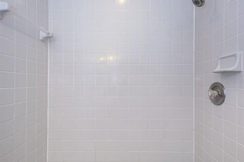 Adosado en venta en Indian Shores, Florida, 2 dormitorios, 99.68 m2 № 1783200 - foto 13