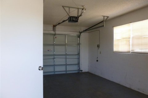 Casa en alquiler en Spring Hill, Florida, 2 dormitorios, 85.47 m2 № 2228175 - foto 15