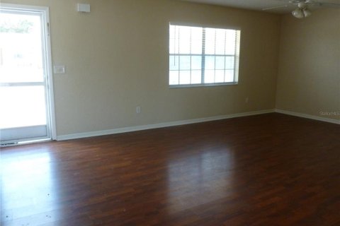 Casa en alquiler en Spring Hill, Florida, 2 dormitorios, 85.47 m2 № 2228175 - foto 7