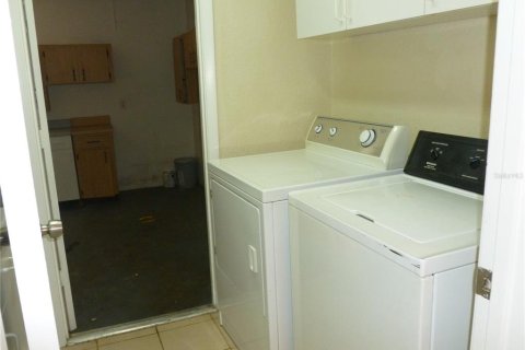 Casa en alquiler en Spring Hill, Florida, 2 dormitorios, 85.47 m2 № 2228175 - foto 14