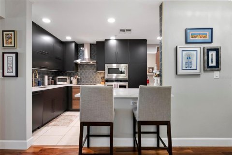 Condo in Bradenton, Florida, 2 bedrooms  № 2135108 - photo 15