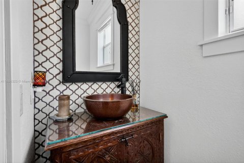 Adosado en venta en Miami, Florida, 4 dormitorios, 194.82 m2 № 1951492 - foto 14