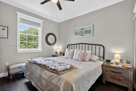 Adosado en venta en Miami, Florida, 4 dormitorios, 194.82 m2 № 1951492 - foto 21