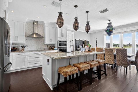 Adosado en venta en Miami, Florida, 4 dormitorios, 194.82 m2 № 1951492 - foto 8