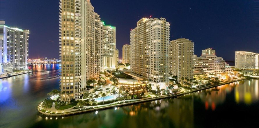 Condo à Miami, Floride, 1 chambre  № 1994653