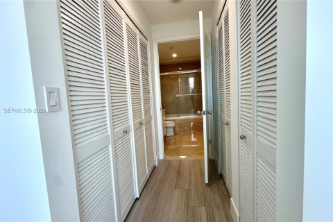 Copropriété à louer à Miami, Floride: 1 chambre, 81.57 m2 № 1994653 - photo 20