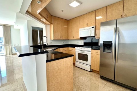 Copropriété à louer à Miami, Floride: 1 chambre, 81.57 m2 № 1994653 - photo 16