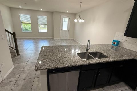 Adosado en alquiler en Kissimmee, Florida, 3 dormitorios, 148.92 m2 № 1903893 - foto 6