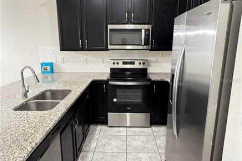Adosado en alquiler en Kissimmee, Florida, 3 dormitorios, 148.92 m2 № 1903893 - foto 5