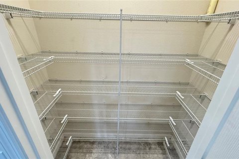 Adosado en alquiler en Kissimmee, Florida, 3 dormitorios, 148.92 m2 № 1903893 - foto 8