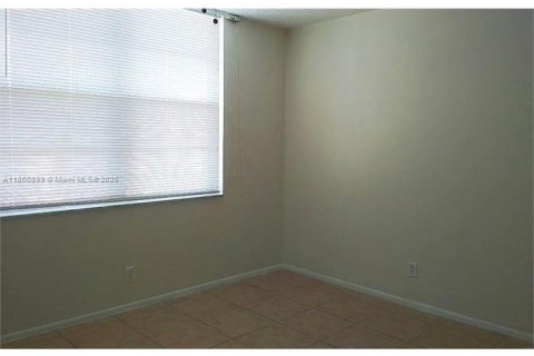 Appartement à louer à Lauderdale Lakes, Floride: 1 chambre, 65.5 m2 № 2014723 - photo 6