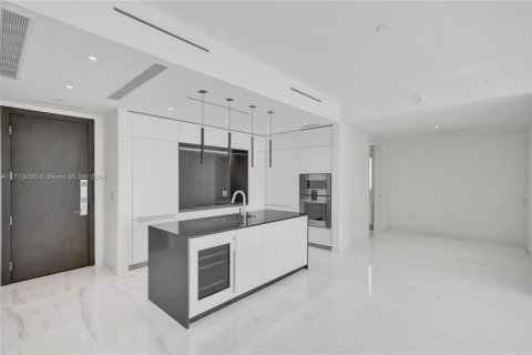 Condo in Miami, Florida, 2 bedrooms  № 1863493 - photo 16