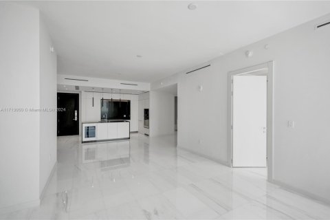 Condo in Miami, Florida, 2 bedrooms  № 1863493 - photo 20