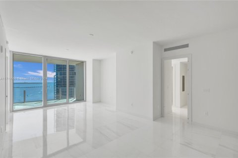 Condo in Miami, Florida, 2 bedrooms  № 1863493 - photo 7