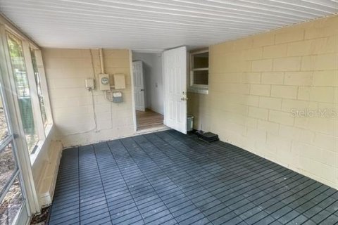 House in Temple Terrace, Florida 3 bedrooms, 173.73 sq.m. № 1680821 - photo 28