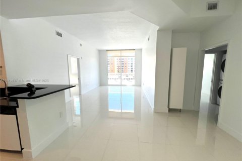 Condominio en venta en Aventura, Florida, 2 dormitorios, 100.89 m2 № 1927941 - foto 3