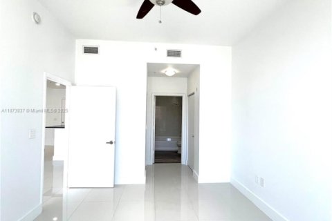 Condominio en venta en Aventura, Florida, 2 dormitorios, 100.89 m2 № 1927941 - foto 18