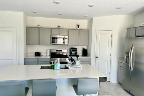 Villa ou maison à louer à Winter Haven, Floride: 4 chambres, 174.56 m2 № 2385765 - photo 3