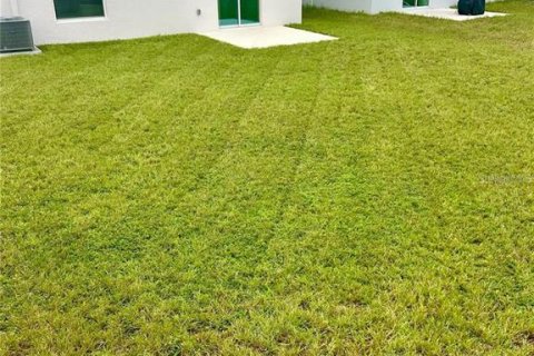 Villa ou maison à louer à Winter Haven, Floride: 4 chambres, 174.56 m2 № 2385765 - photo 12