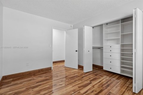 Снять в аренду виллу или дом в Майами, Флорида 3 спальни, 139.35м2, № 2010152 - фото 13