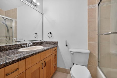 Снять в аренду виллу или дом в Майами, Флорида 3 спальни, 139.35м2, № 2010152 - фото 24