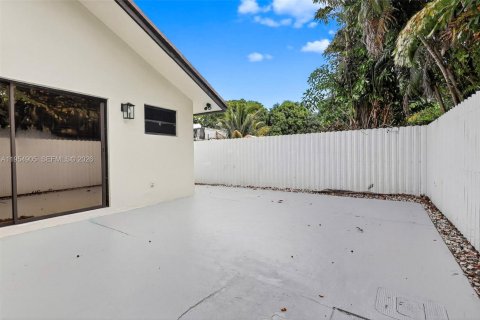 Снять в аренду виллу или дом в Майами, Флорида 3 спальни, 139.35м2, № 2010152 - фото 26