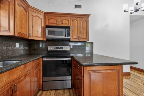 Снять в аренду виллу или дом в Майами, Флорида 3 спальни, 139.35м2, № 2010152 - фото 9