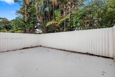 Снять в аренду виллу или дом в Майами, Флорида 3 спальни, 139.35м2, № 2010152 - фото 28