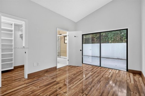 Снять в аренду виллу или дом в Майами, Флорида 3 спальни, 139.35м2, № 2010152 - фото 23