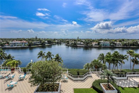 Condo in Aventura, Florida, 2 bedrooms  № 1821534 - photo 5