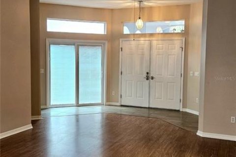 House in The Villages, Florida 2 bedrooms, 178.47 sq.m. № 2360353 - photo 12