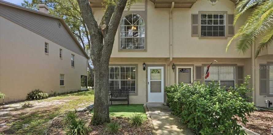 Townhouse in Tampa, Florida 3 bedrooms, 119.66 sq.m. № 2209929