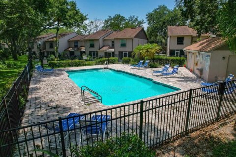Townhouse in Tampa, Florida 3 bedrooms, 119.66 sq.m. № 2209929 - photo 27